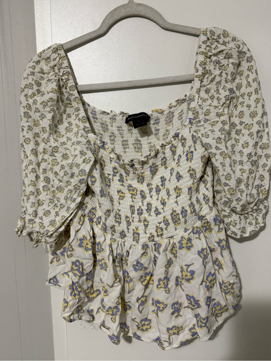 French Connection Tops - 185. French Connect Doria Balloon Sleeve Floral Smocked Top